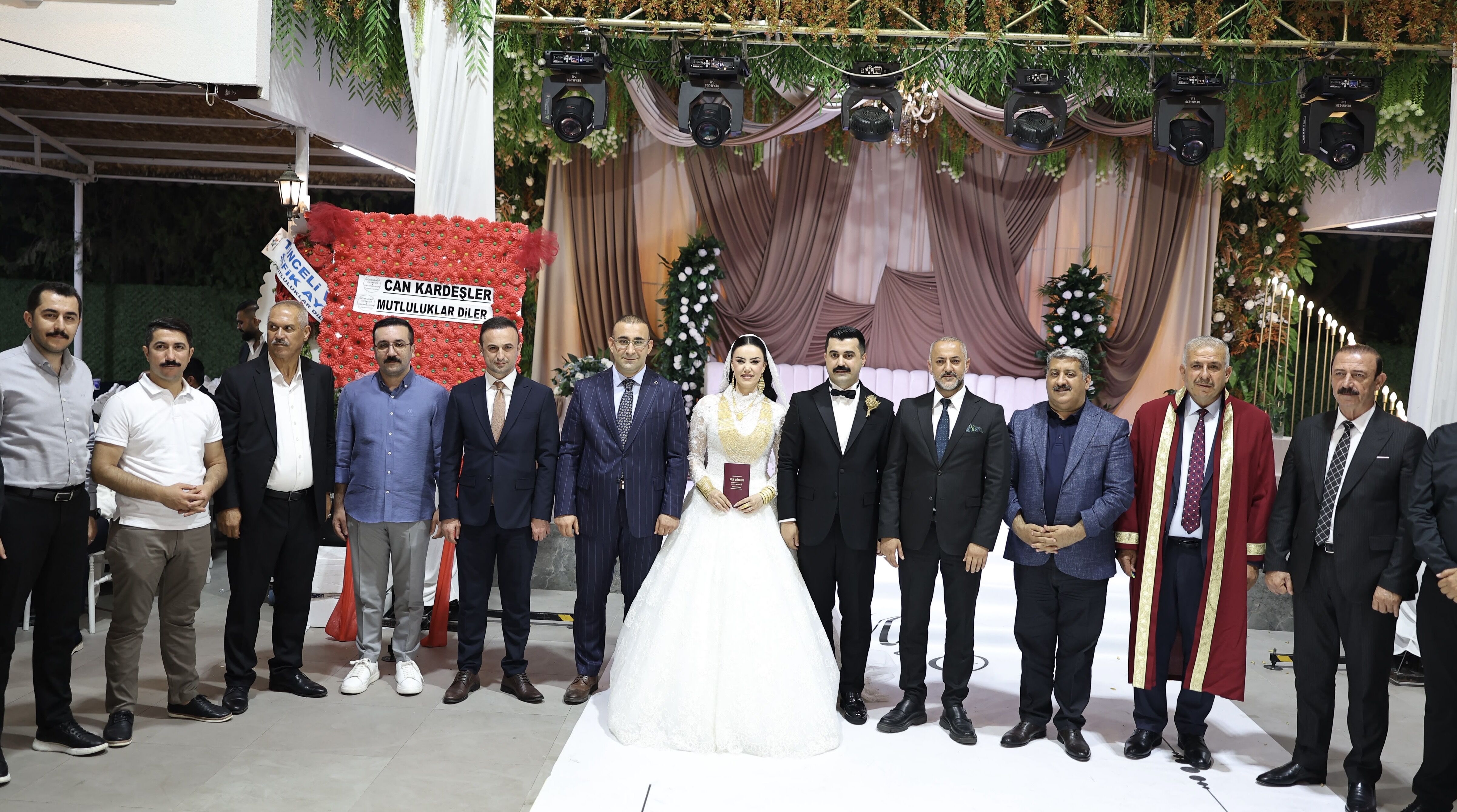 Bismilli Kaymakam Ozan Bozçalı'nın En Mutlu Günü: Memleketinde Ömür Boyu Mutluluğa "Evet" Dedi