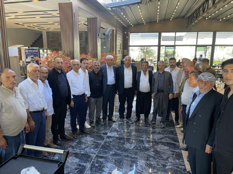20 Yaşındaki Emirhan'ın Ardından İki Aile Arasındaki Husumet Barışla Bitti (1)