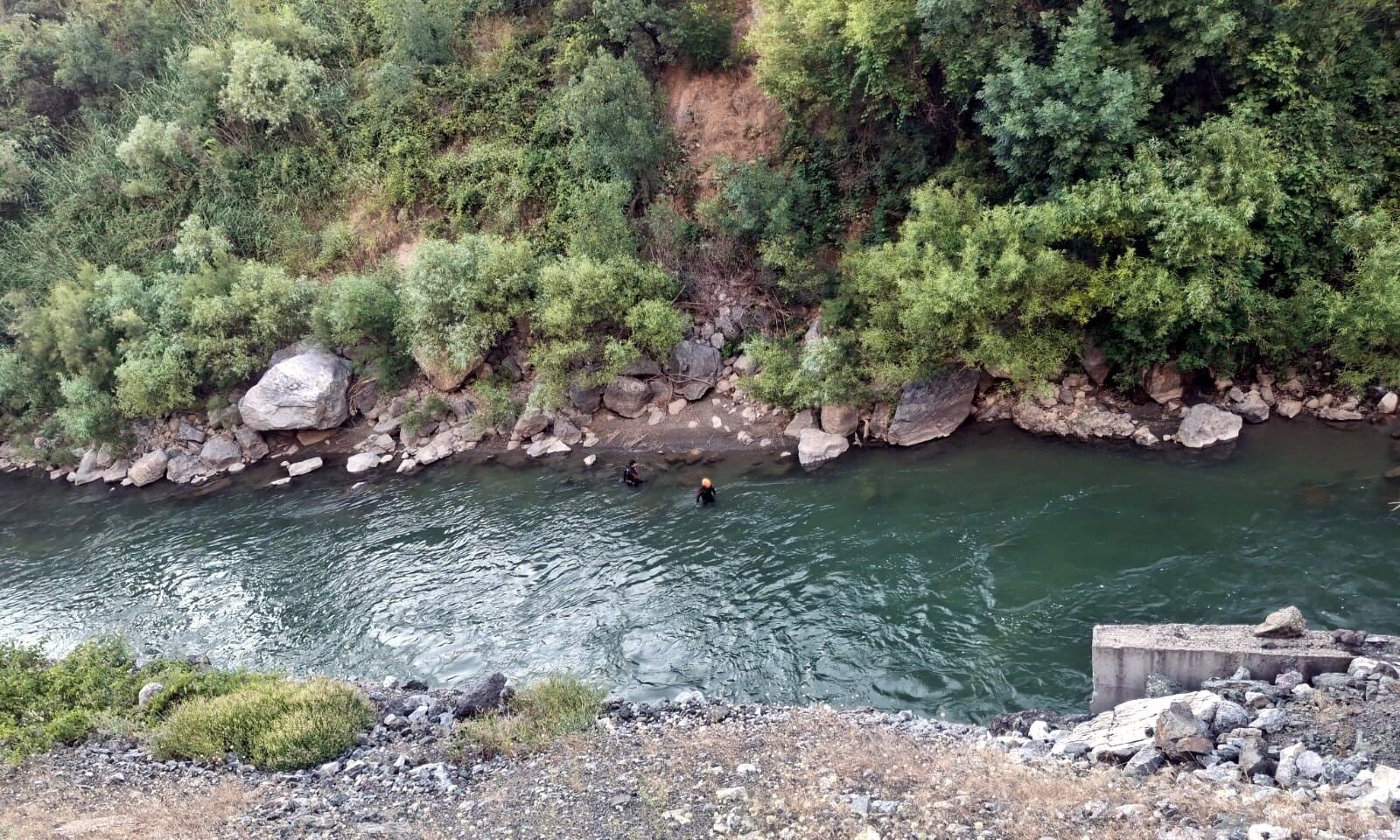 A W736480 03