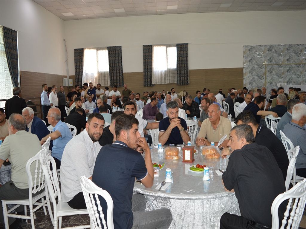 Akraba İki Aile Arasındaki Husumet Düzenlenen Barış Töreniyle Noktalandı (2)