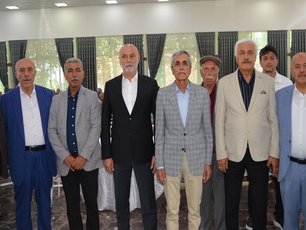 Akraba İki Aile Arasındaki Husumet Düzenlenen Barış Töreniyle Noktalandı (3)