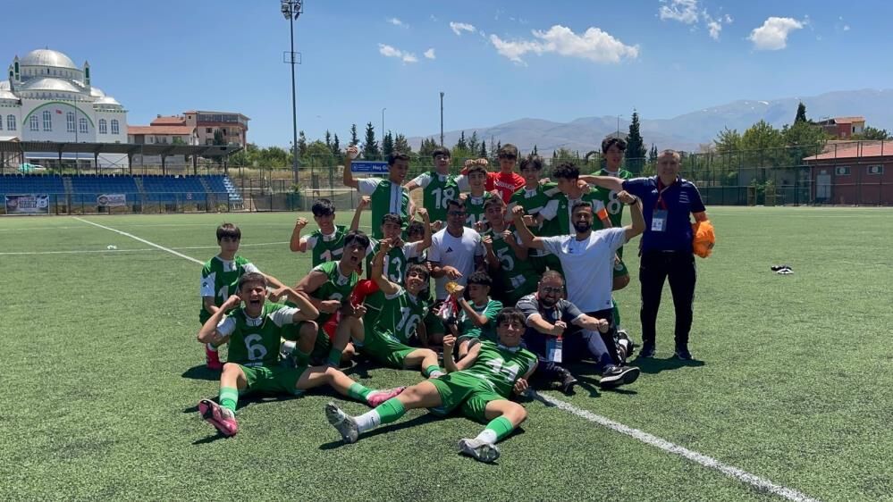 Diyarbakır Dsi Spor Türkiye'nin En İyi 4 Takımı Arasına Girdi (2)