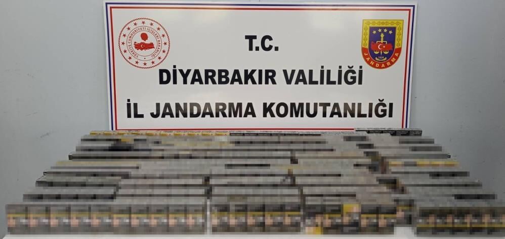 Diyarbakır'da Binlerce Paket Kaçak Sigara Ele Geçirildi (1)