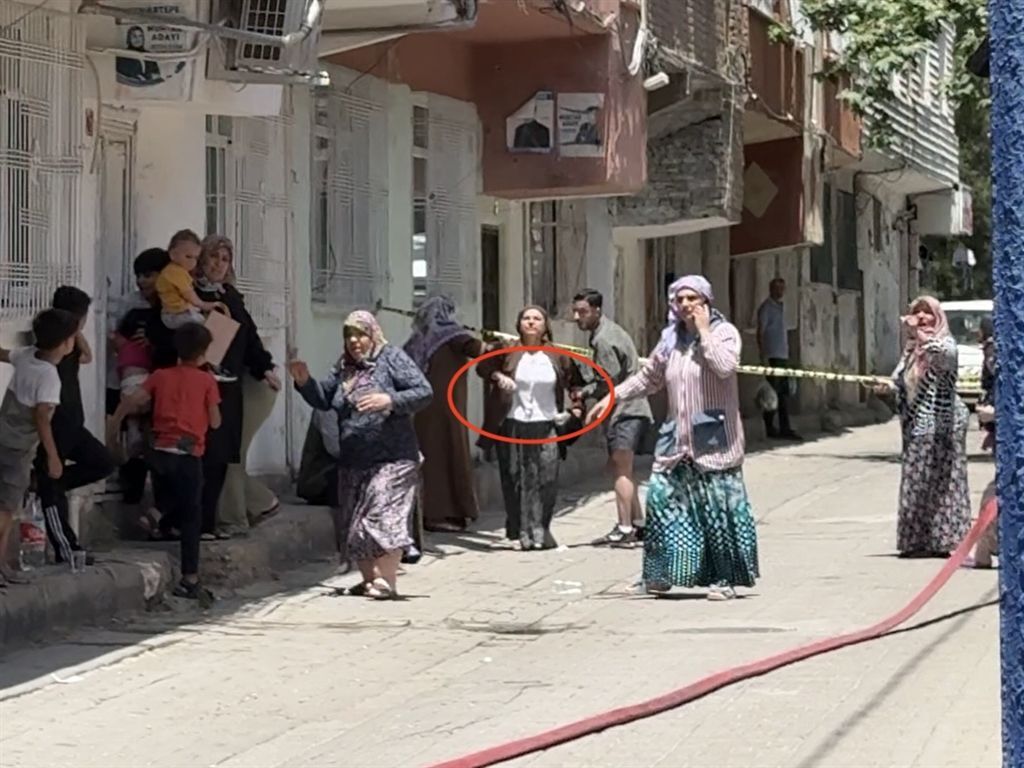 Diyarbakır'da Yangın Sonrası “Kundaklama” Iddiası Komşular Arasında Kavga Çıktı (2)