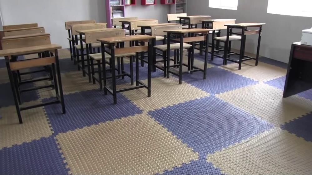 Üniversiteli Gençlerden Örnek Davranış Köy Okulunu Yenilediler (1)