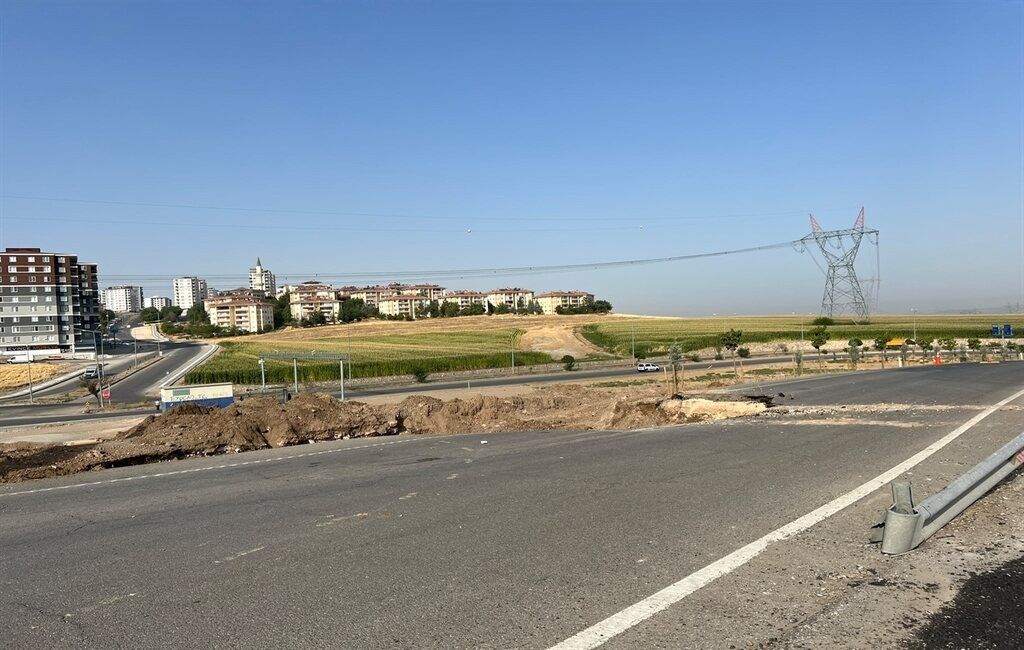 Batman Diyarbakır Yolunda Ana İsale Hattı Çöktü (2)