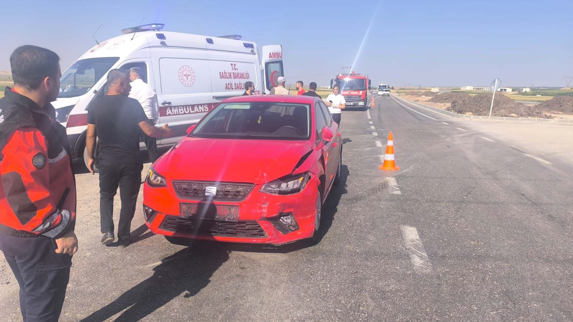 Bismil'de Kavşakta Feci Kaza! İki Otomobil Çarpıştı, 7 Yaralı 1