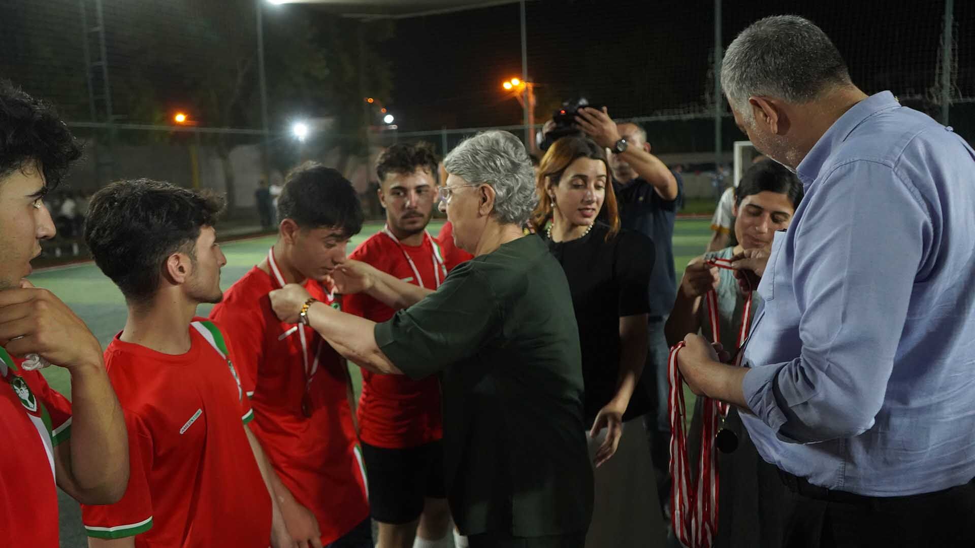 Bismil'de Vedat Aydın Futbol Turnuvası Tamamlandı, Şampiyon No21 Playstation Oldu 13