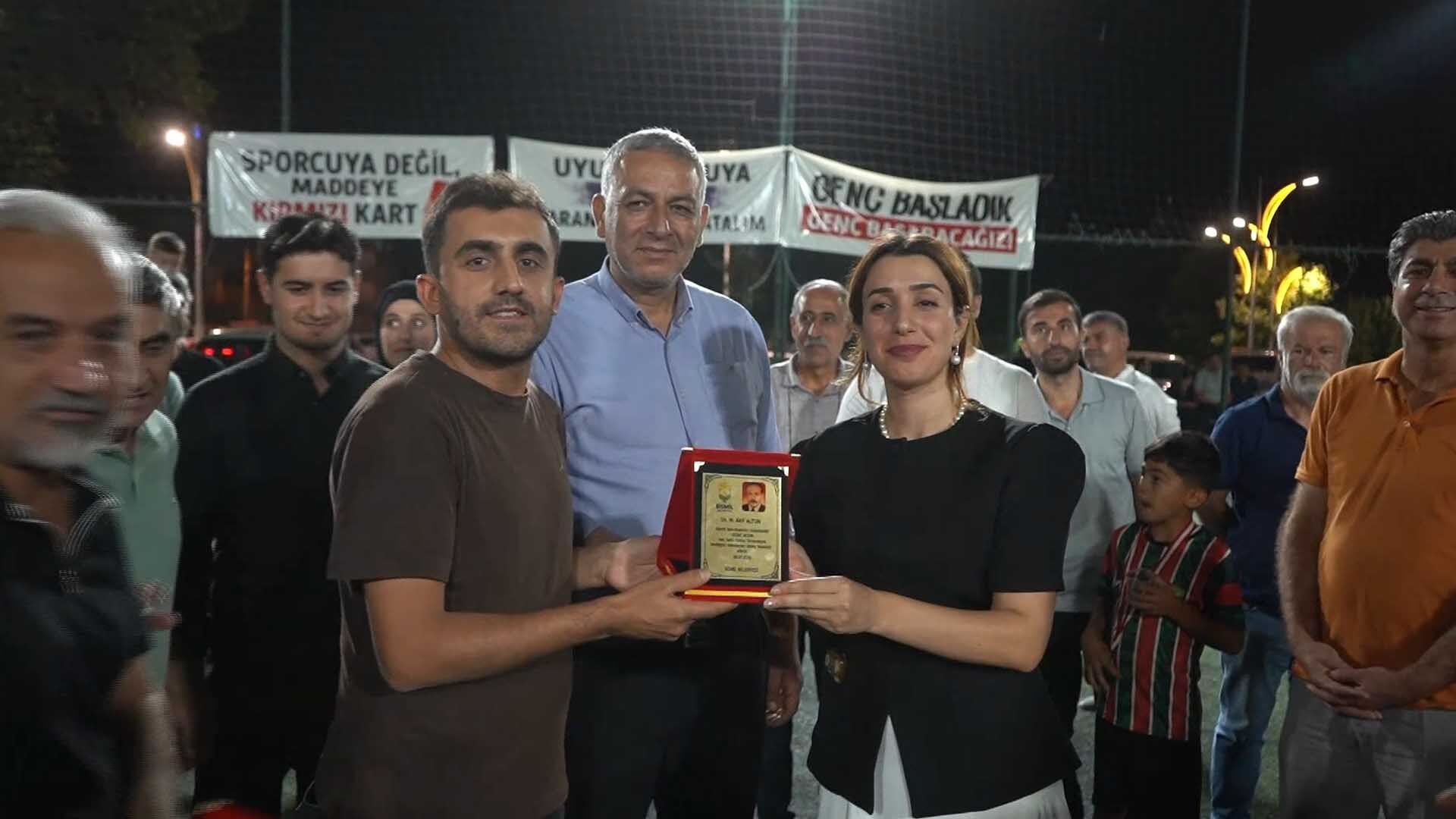 Bismil'de Vedat Aydın Futbol Turnuvası Tamamlandı, Şampiyon No21 Playstation Oldu 17