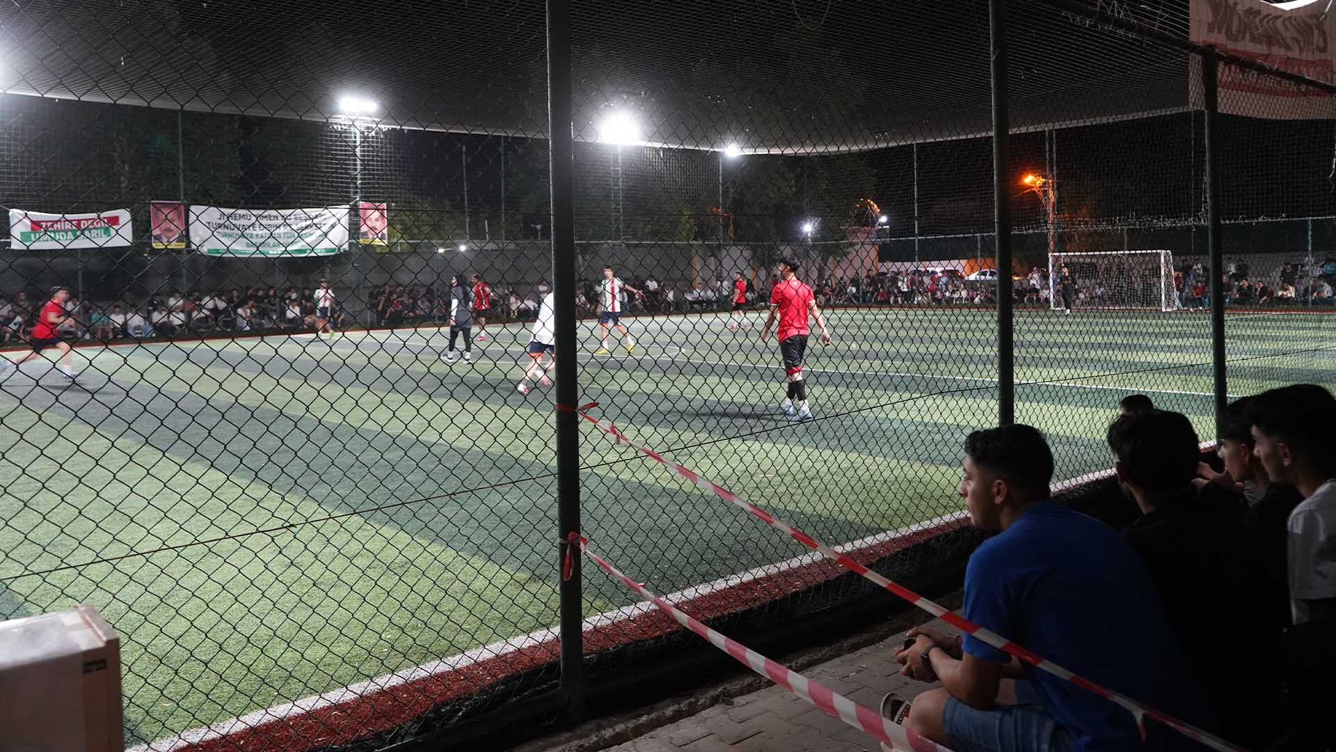 Bismil'de Vedat Aydın Futbol Turnuvası Tamamlandı, Şampiyon No21 Playstation Oldu