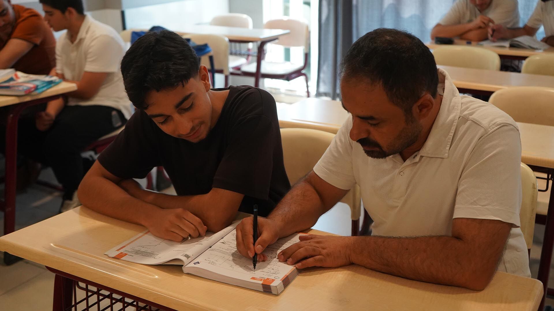 Bismil'i Gururlandırdı, Yks Şampiyonu Yine Boğaziçi'nden 8