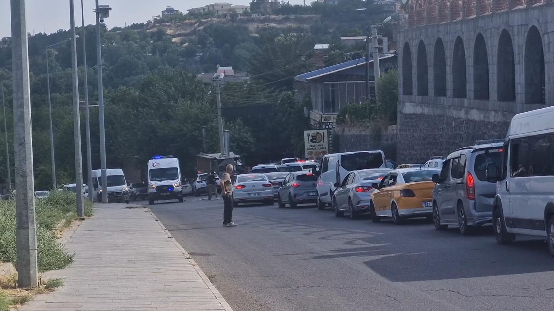 Diyarbakır'da Kanlı Pusu! Husumetlisi Tarafında Pusuya Düşürüldü, Silahlı Saldırıda Öldürüldü 1