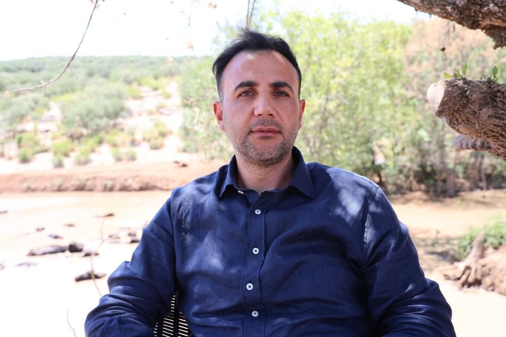 Diyarbakır'da Mandalar Sıcaklardan Çamur Ve Su Banyosuyla Korunuyor (2)