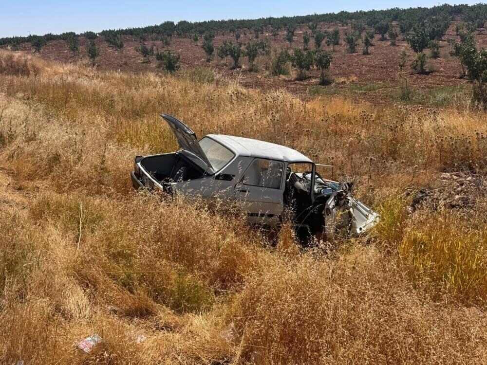 Kazada 4 Kişi Yaralandı, Yakınları Sinir Krizi Geçirdi (1)