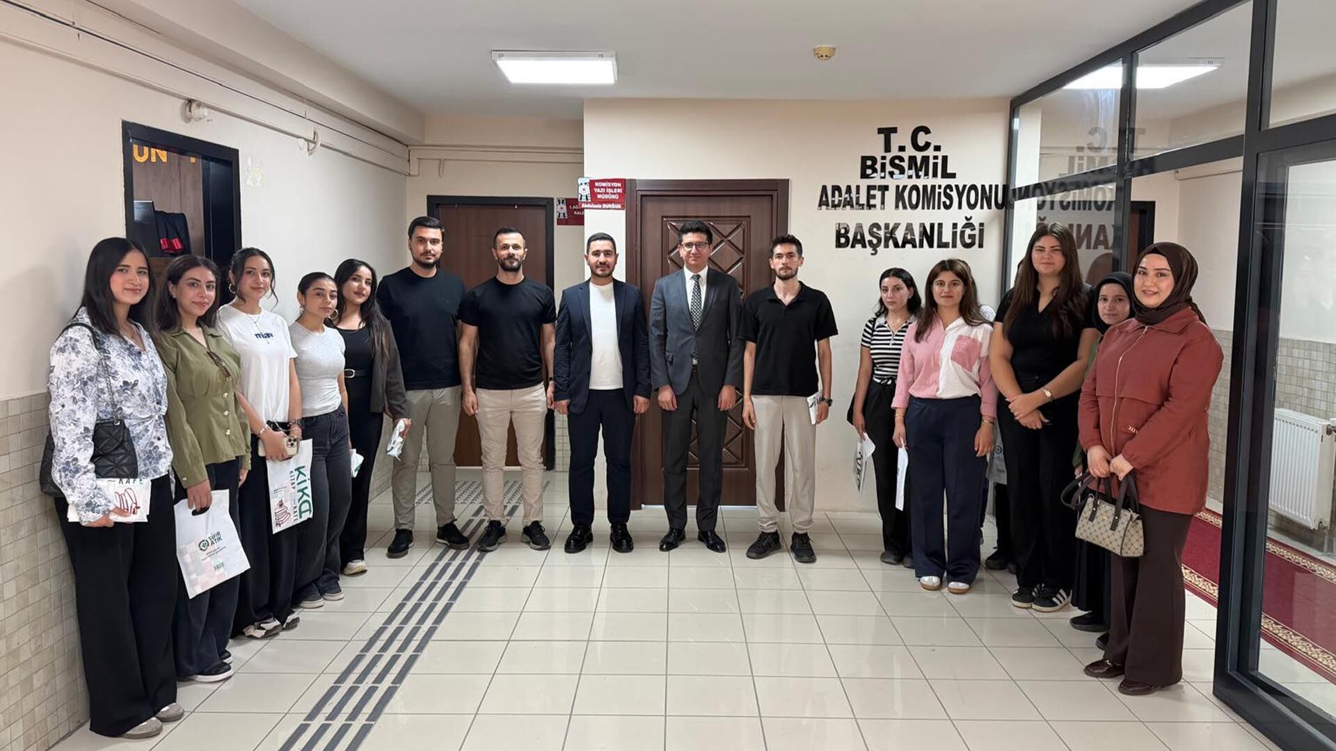 Tügva Bismil Vakıf Okulu Öğrencilerinden Bismil Ağır Ceza Mahkemesi'ne Anlamlı Ziyaret 2
