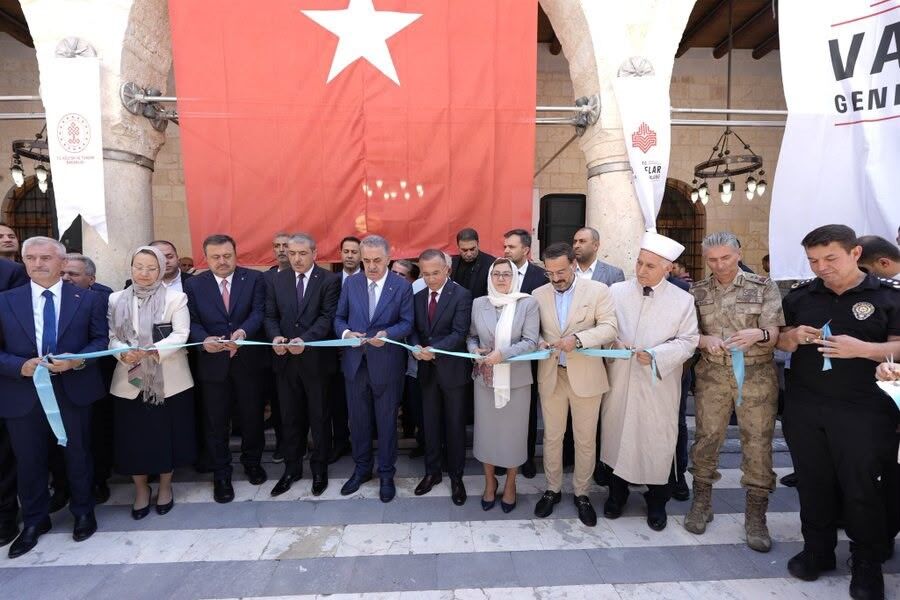 Hasar Gören Ömeriye Camii Restorasyonun Ardından İbadete Açıldı (1)