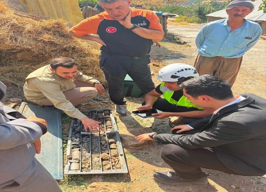 Taşarası Köyü’nde Heyelan Ve Kaya Düşmesine Karşı Afet Önleme Seferberliği (2)