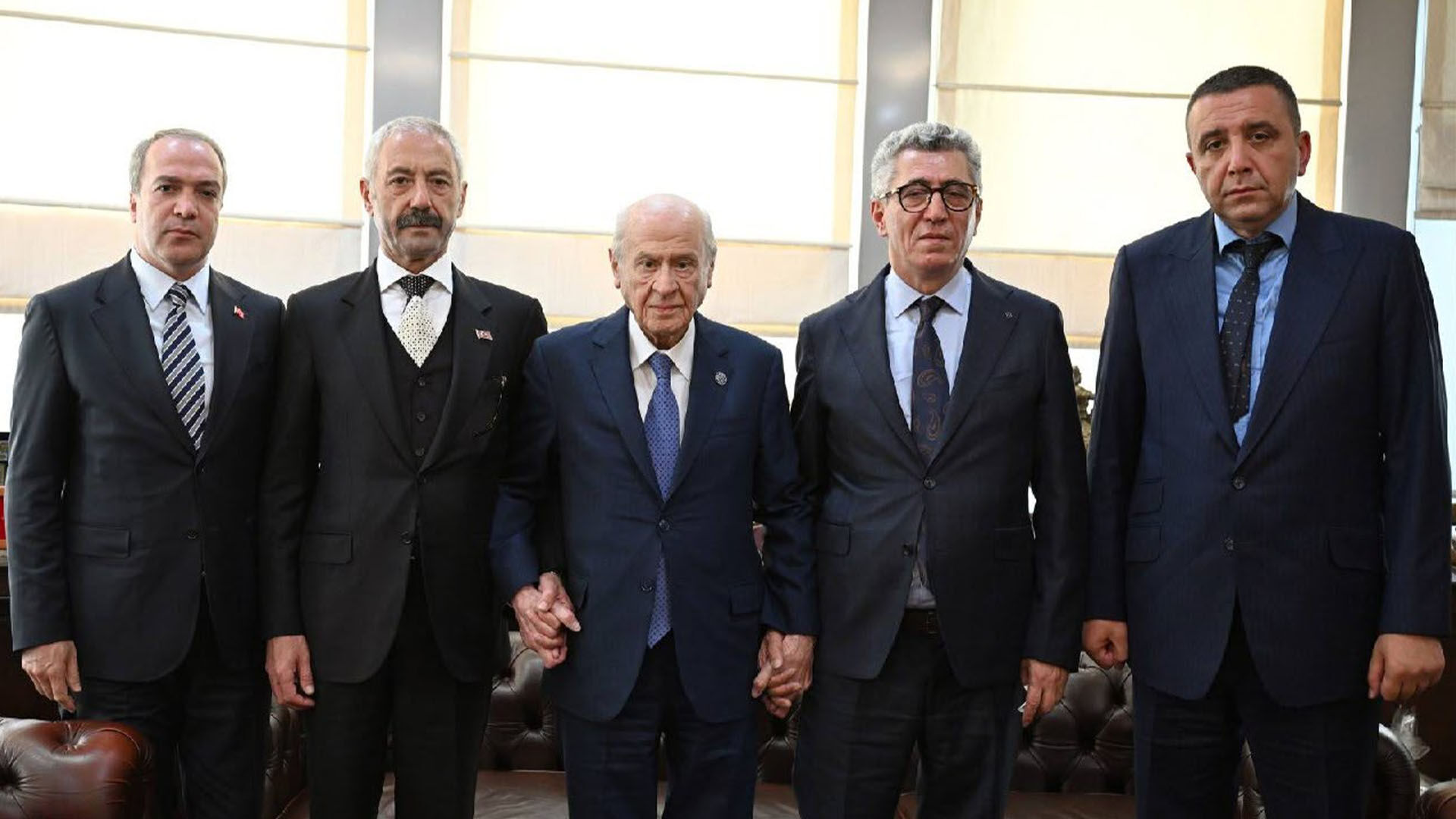 22 Yıllık Kanlı Büyük Husumet Sona Erdi, Devlet Bahçeli Onları Barıştırdı 2