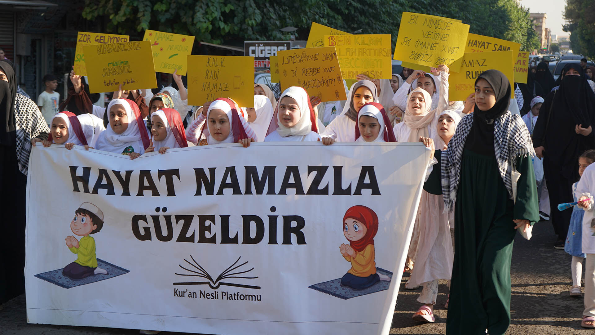 Bismil’de Hayat Namazla Güzeldir Etkinliği Yapıldı 1