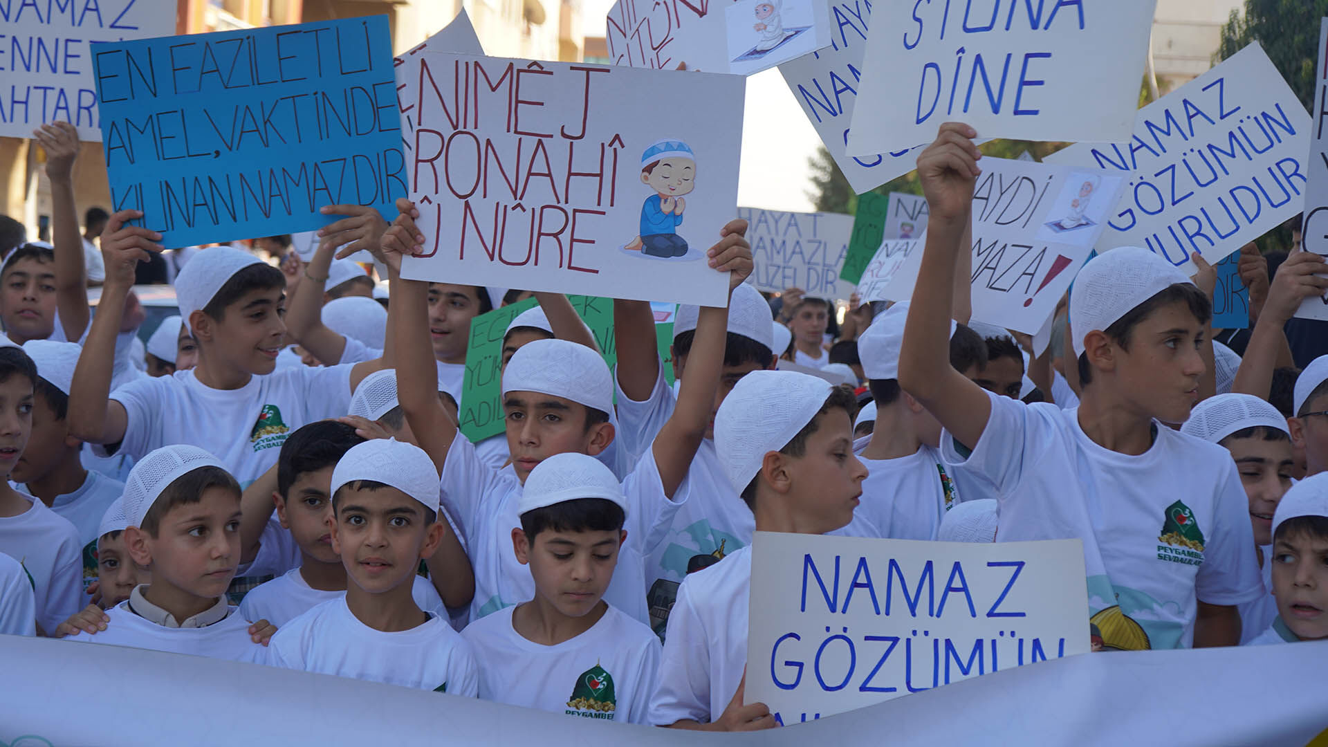 Bismil’de Hayat Namazla Güzeldir Etkinliği Yapıldı 12