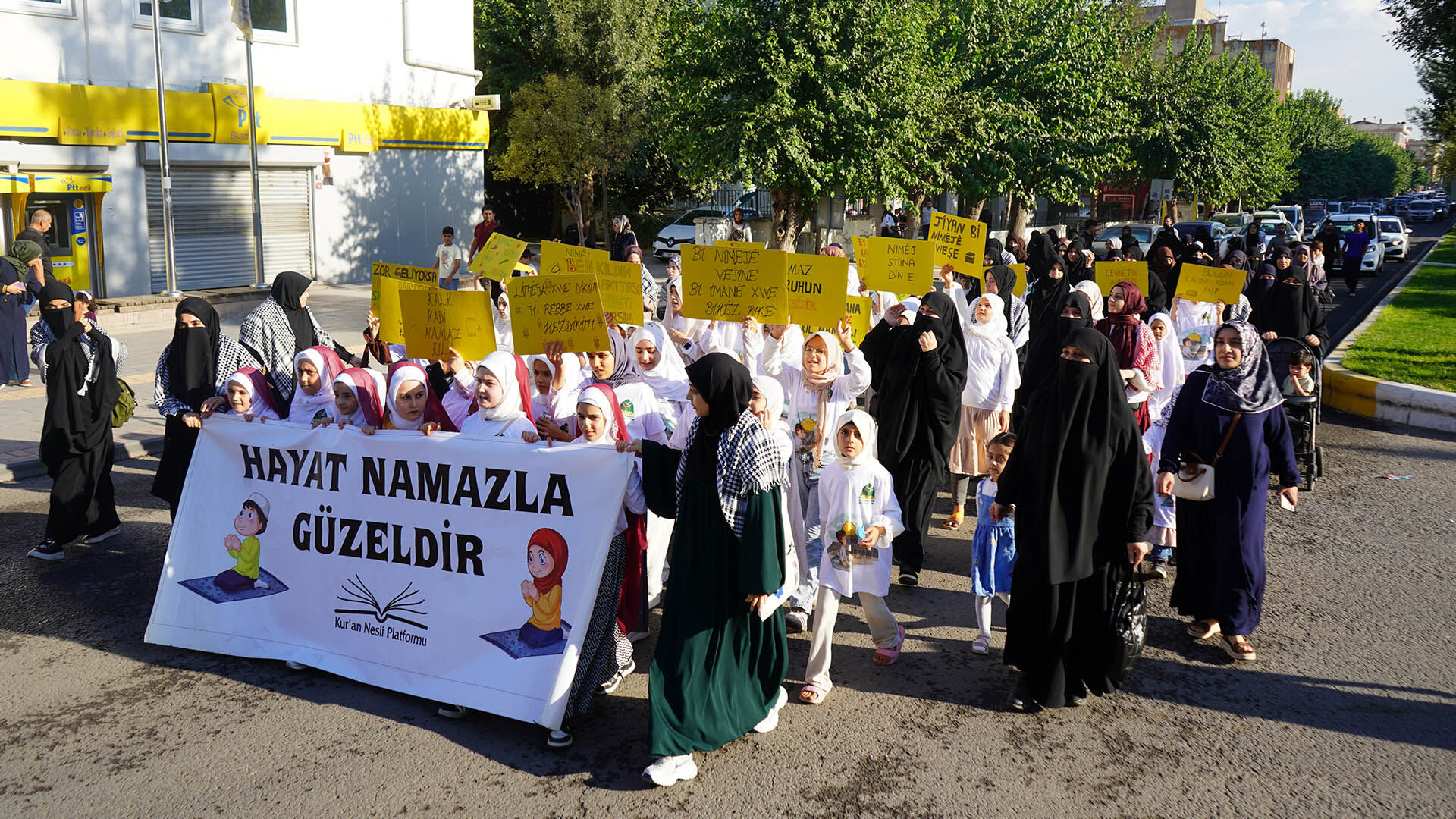 Bismil’de Hayat Namazla Güzeldir Etkinliği Yapıldı 5