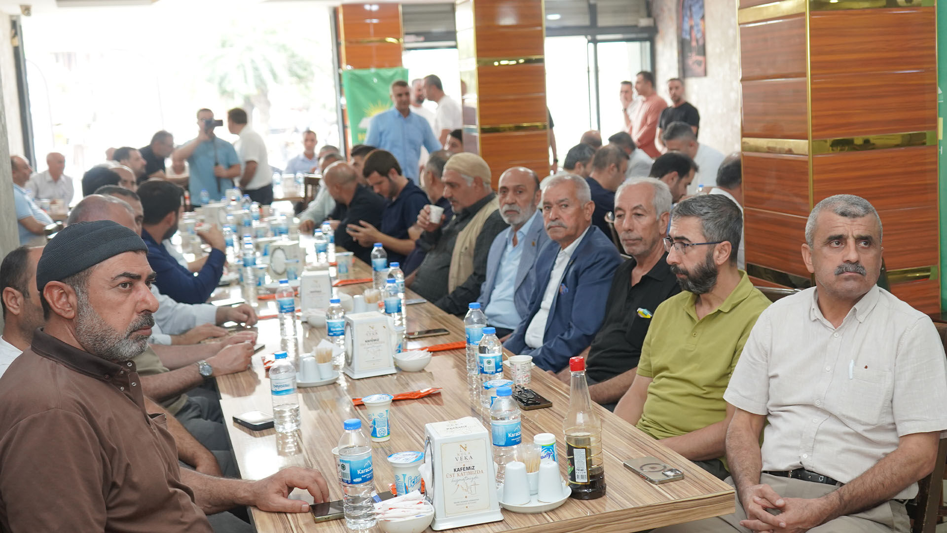 Bismil’de Iş Insanlarıyla Buluştu, Sorunları Meclise Taşıyacak 4