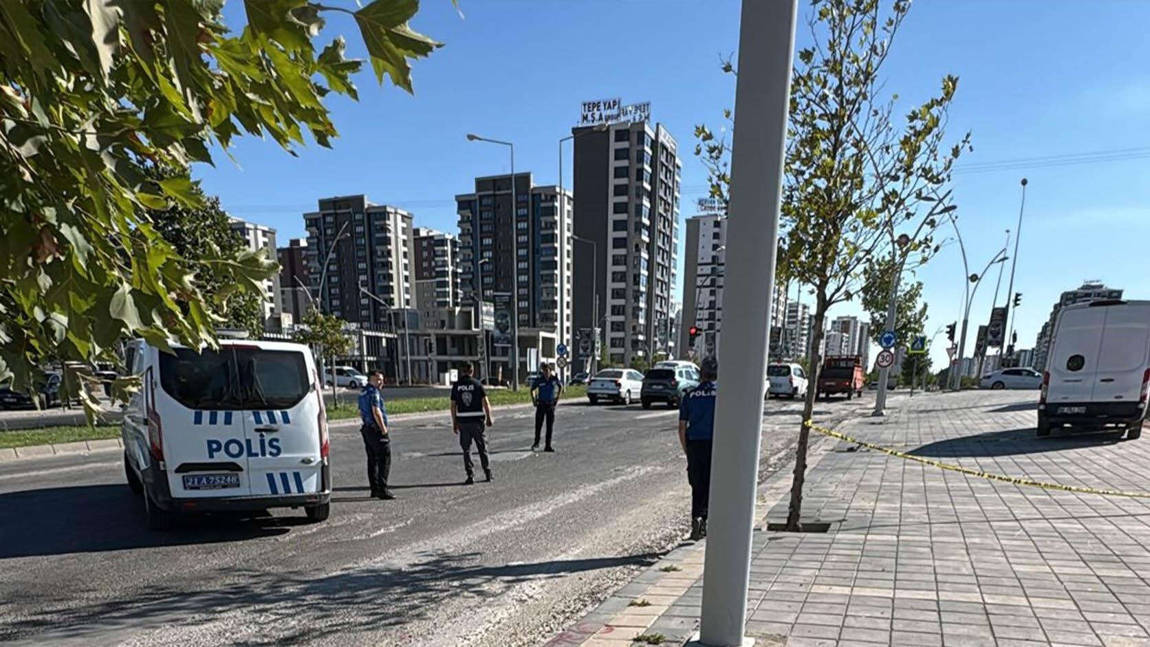 Diyarbakır’da Cipe Silahlı Saldırı, 2 Kişi Yaralandı 3