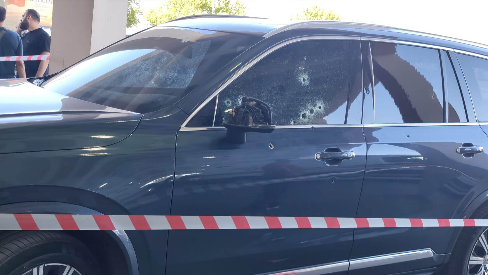 Diyarbakır’da Cipe Silahlı Saldırı, 2 Kişi Yaralandı 6