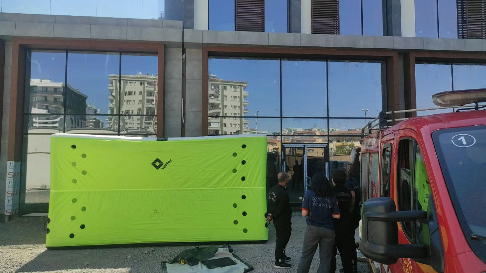 Diyarbakır’da Işçi, Parasını Alamadığı Için Intihar Girişiminde Bulundu 1
