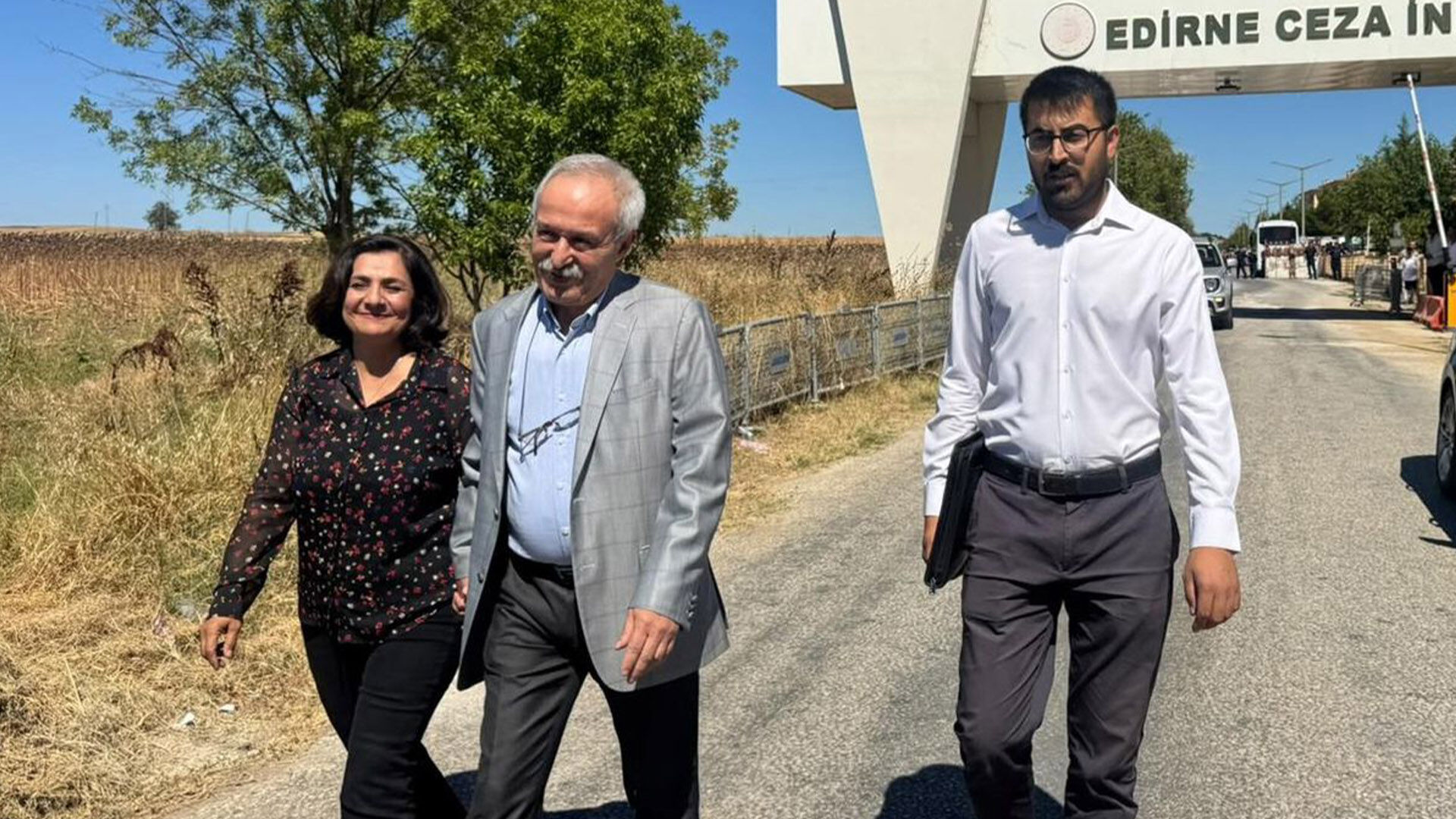 Sondaki̇ka! Demirtaş Duyurmuştu, Selçuk Mızraklı Tahliye Edildi 1