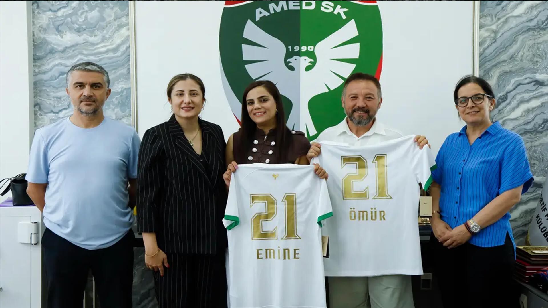 Trabzon’da Forma Için Saldırıya Uğrayan Aileye Amedspor'da