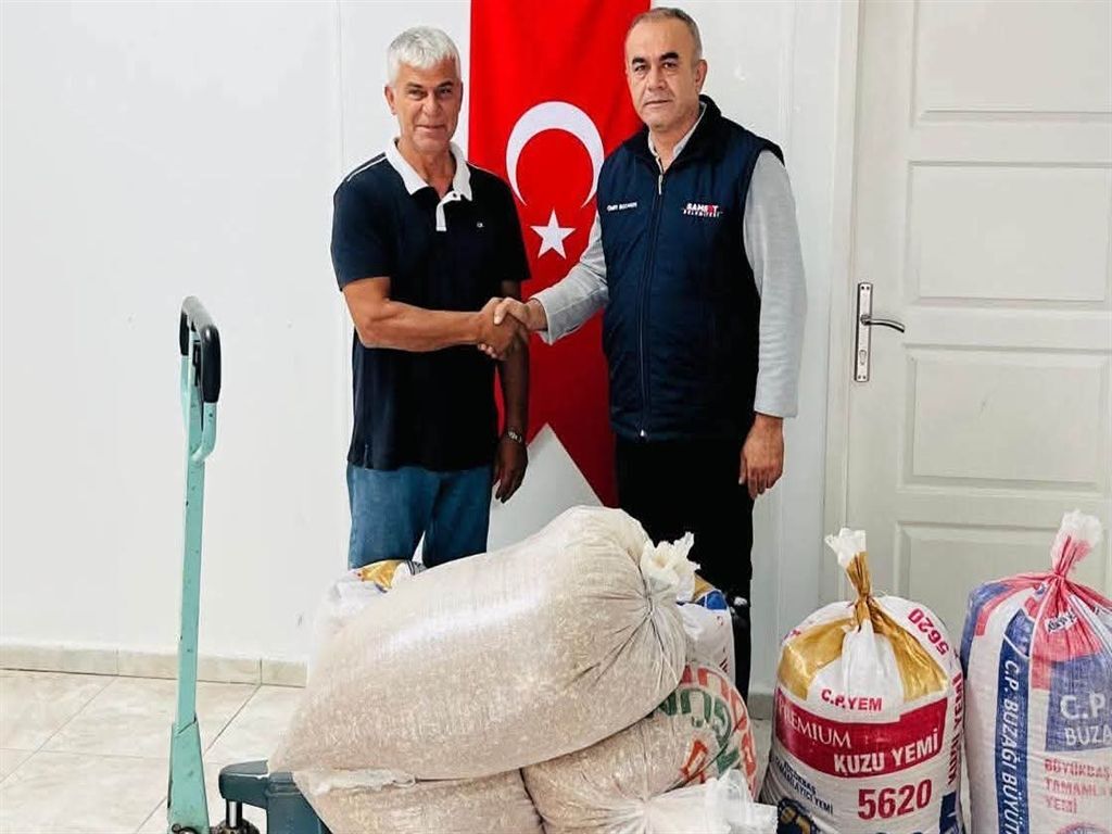 Samsat Belediyesi Karakılçık Buğdayını Üniversiteye Hibe Etti