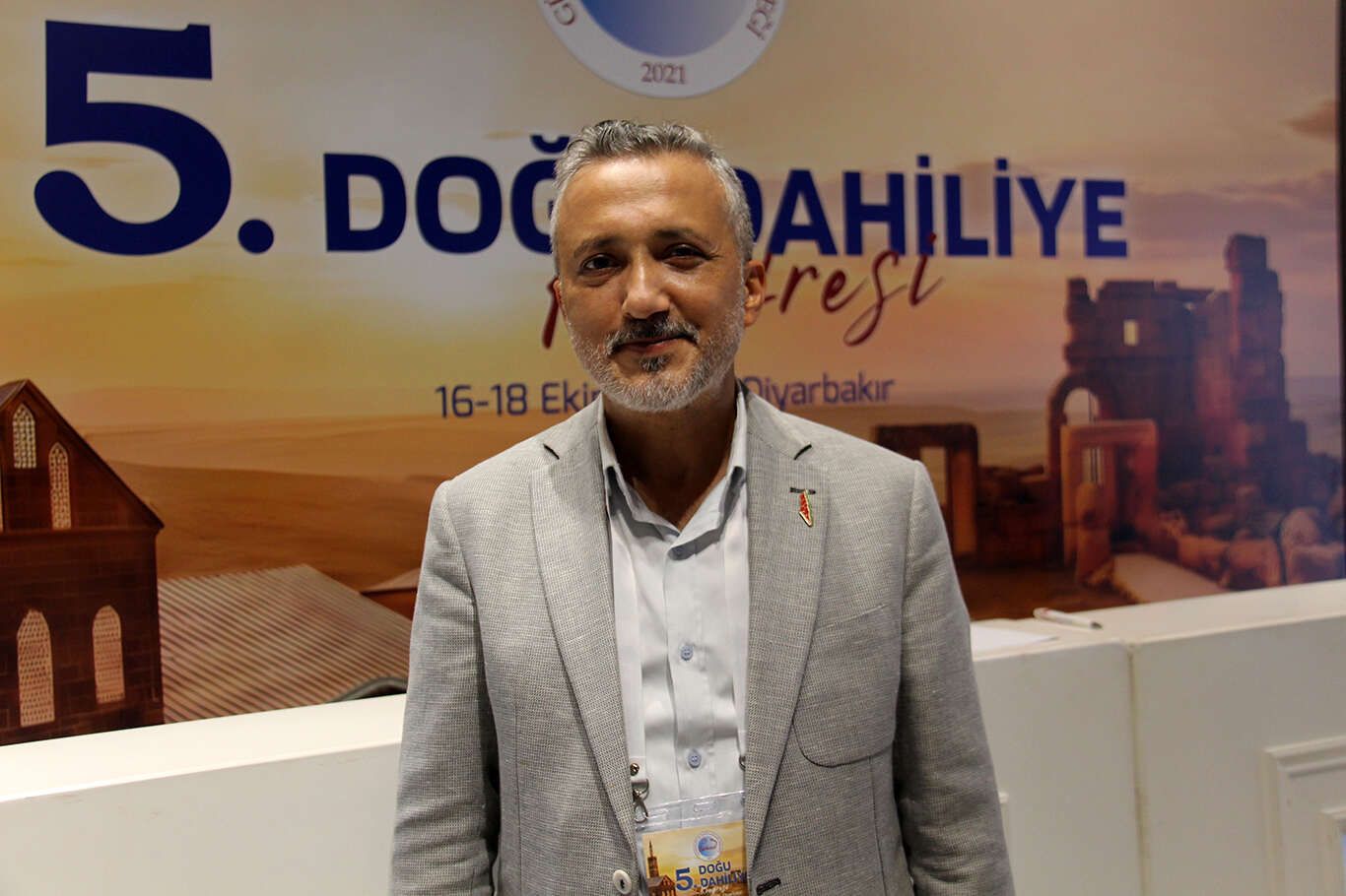 5134A254 8F27 4373 8657 E6F00A42