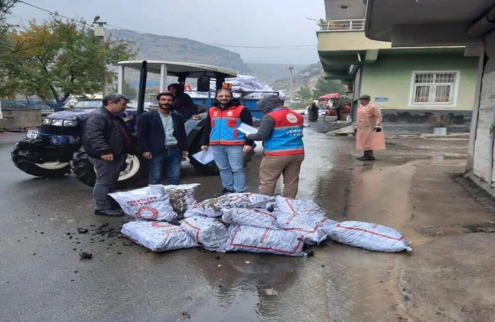 Çermik’te Kış Öncesi Kömür Yardımı Başladı