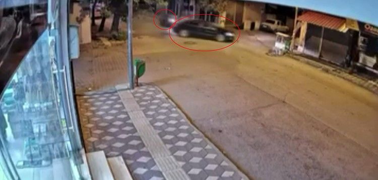 Biri ağır iki kişinin yaralandığı kaza kameraya yansıdı