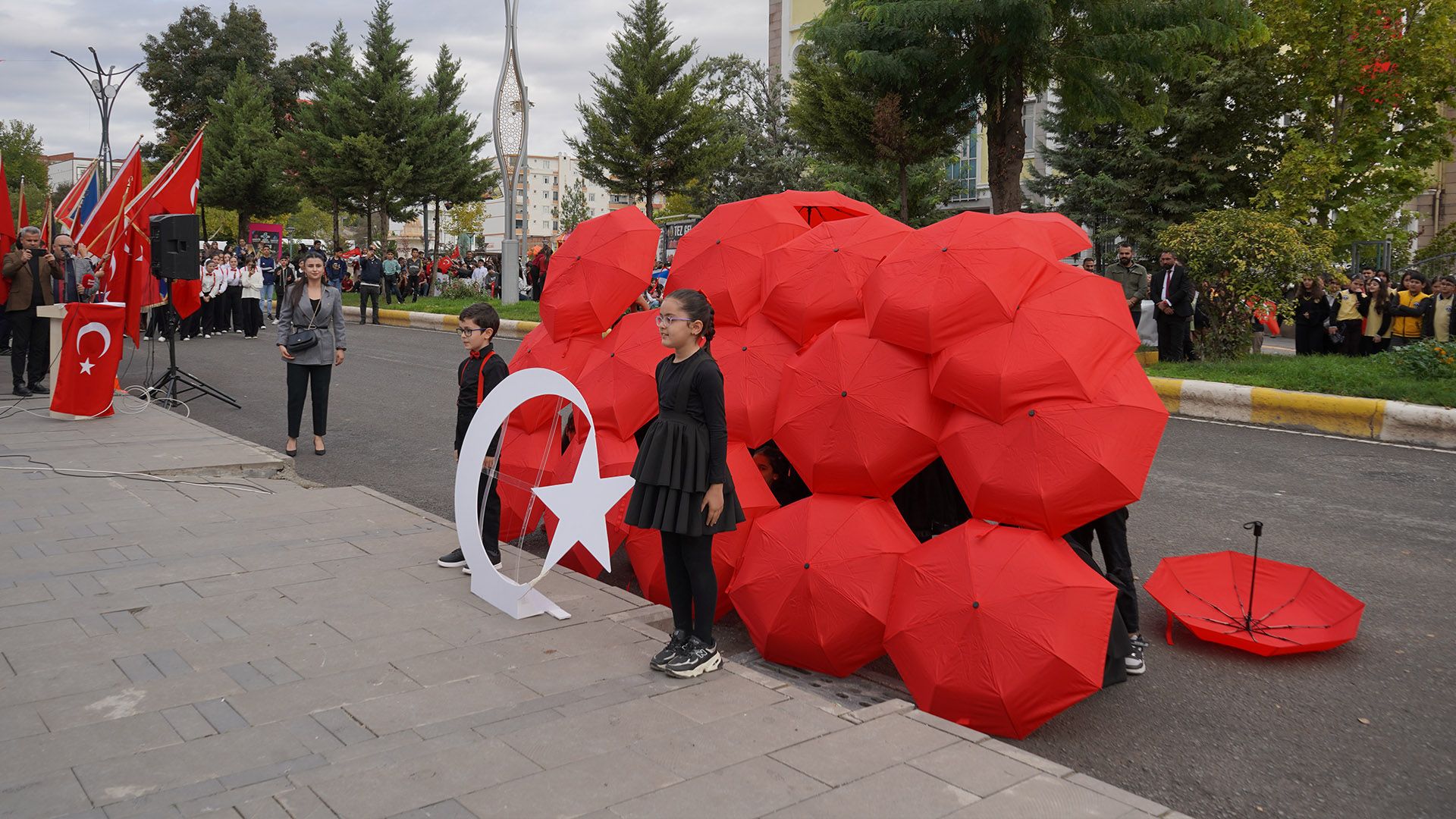 Bismil’de Cumhuriyet’in 103. Yılı Coşkuyla Kutlandı 14