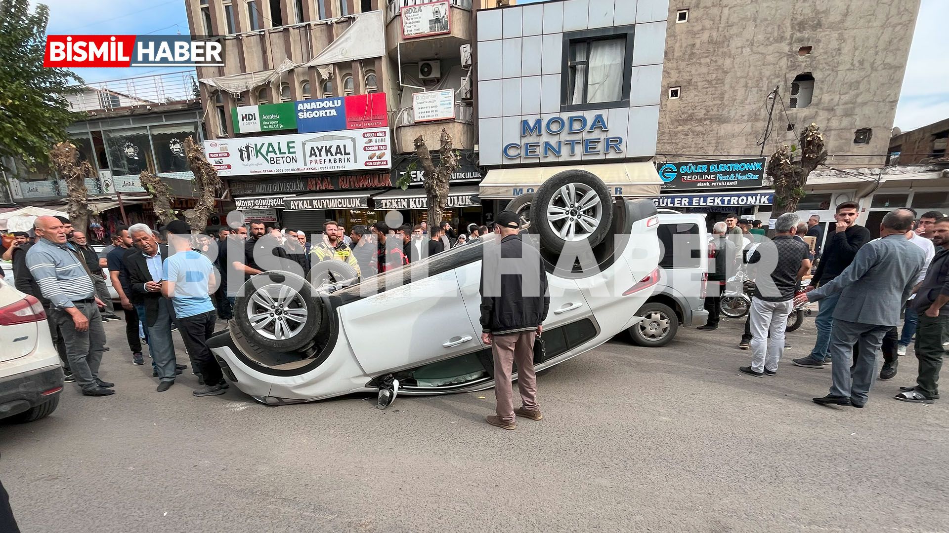 Bismil’de Otomobil Takla Attı 65 Yaşındaki Sürücü Yaralandı 7