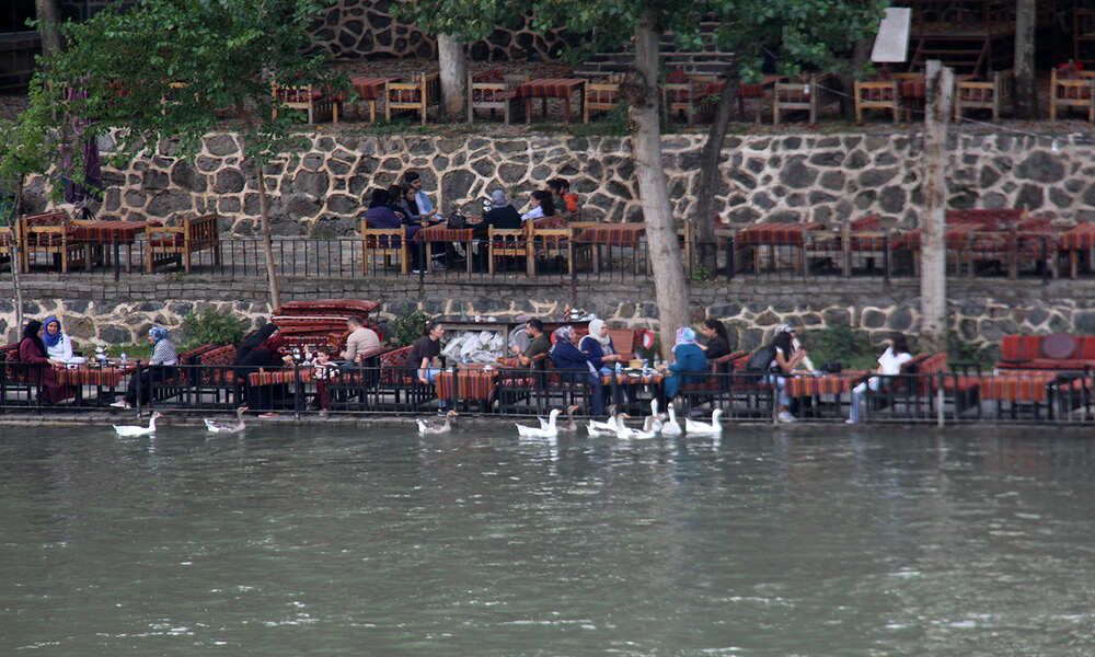 Yağışların Ardından Dicle Nehri Coştu Tarihi On Gözlü Köprü’de Görsel Şölen (2)