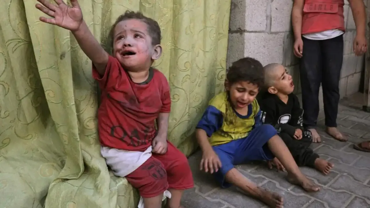 BM UNRWA Genel Komiseri Lazzarini: Gazze'deki çocukları görünce şoke oldum, yiyecek ve su istiyorlar