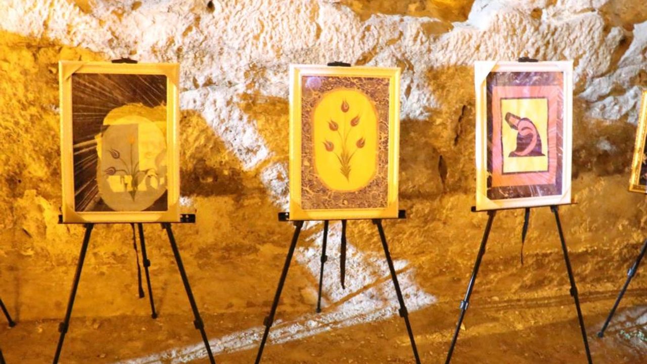 Şanlıurfa'nın Tarihi Kızılkoyun Nekropolünde ebru sanatı sergisi