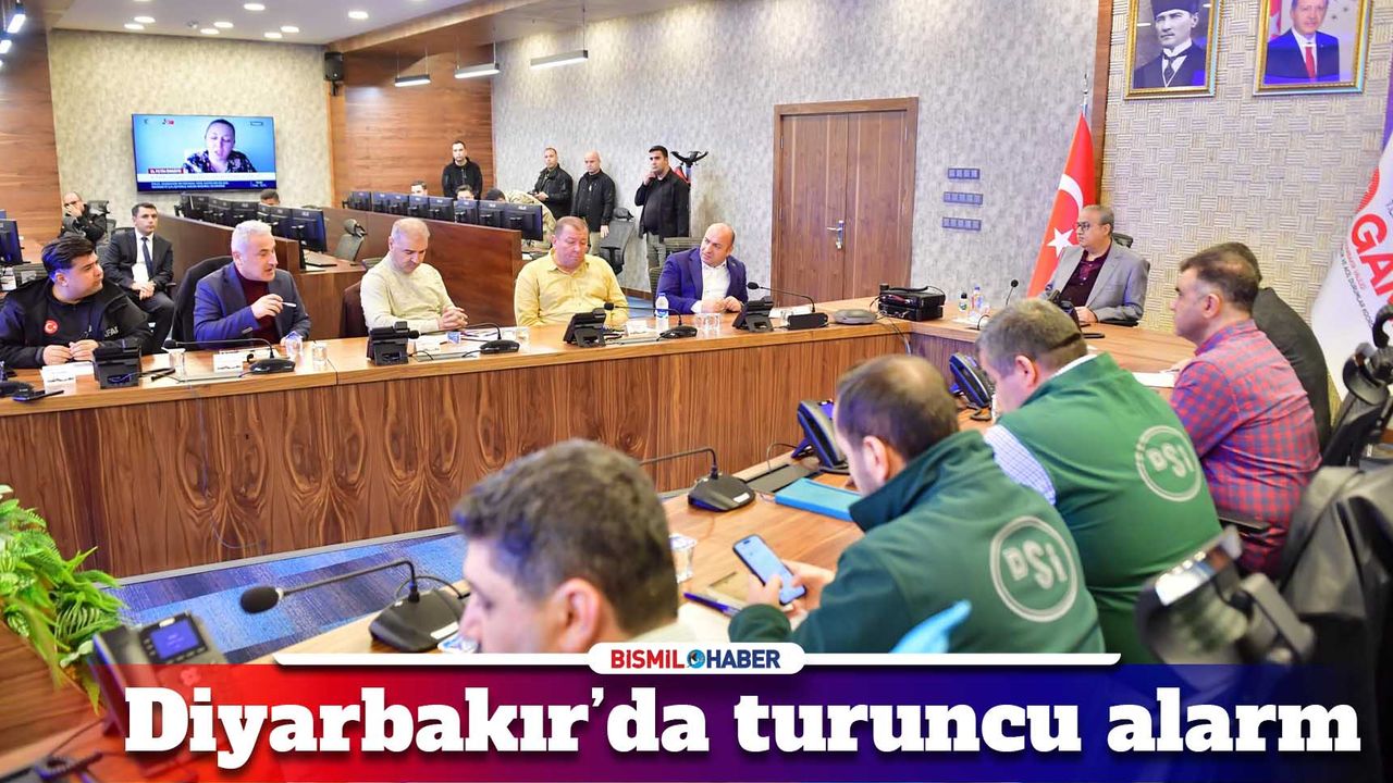 Diyarbakır’da turuncu alarm: Vali tüm kurum amirlerini topladı