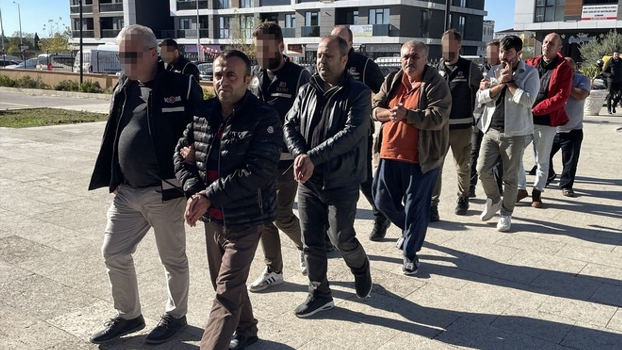 Edirne merkezli kaçakçılık operasyonunda 5 şüpheli tutuklandı