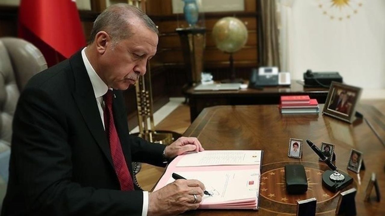 Erdoğan Onayladı: Önemli Atama ve Kararlar Resmi Gazete'de Yayımlandı!