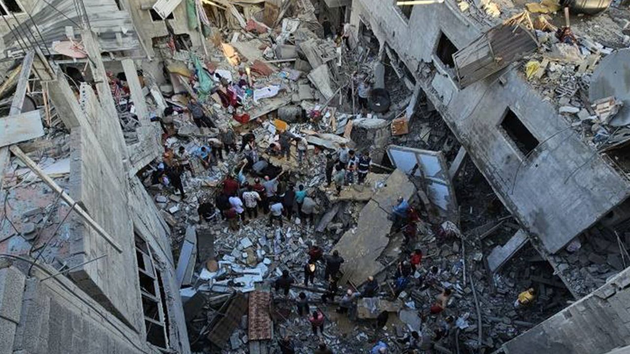Gazze'de her 4 dakikada bir kişi katlediliyor:10 bini aştı