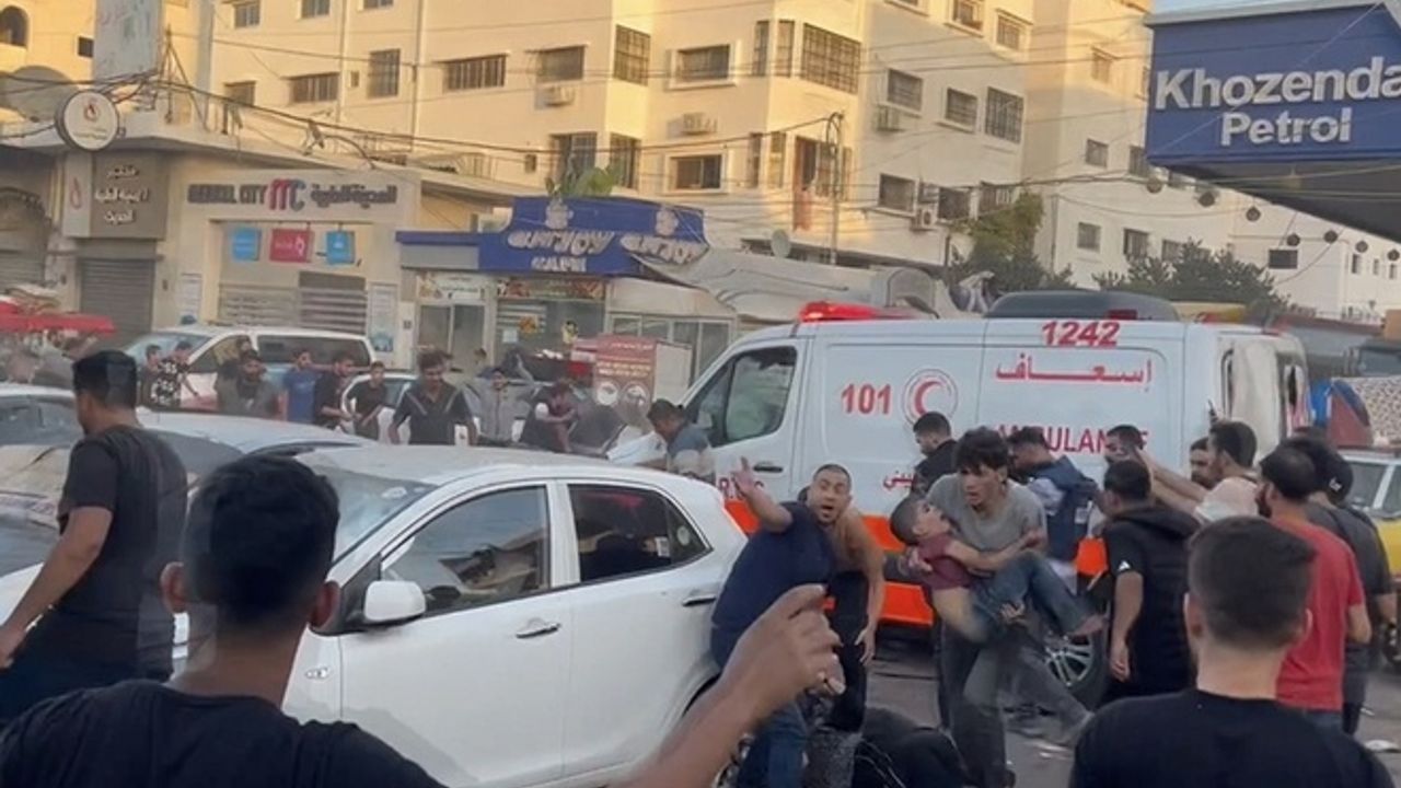İşgalci israil, Gazze'deki hastaneleri yine hedef aldı!