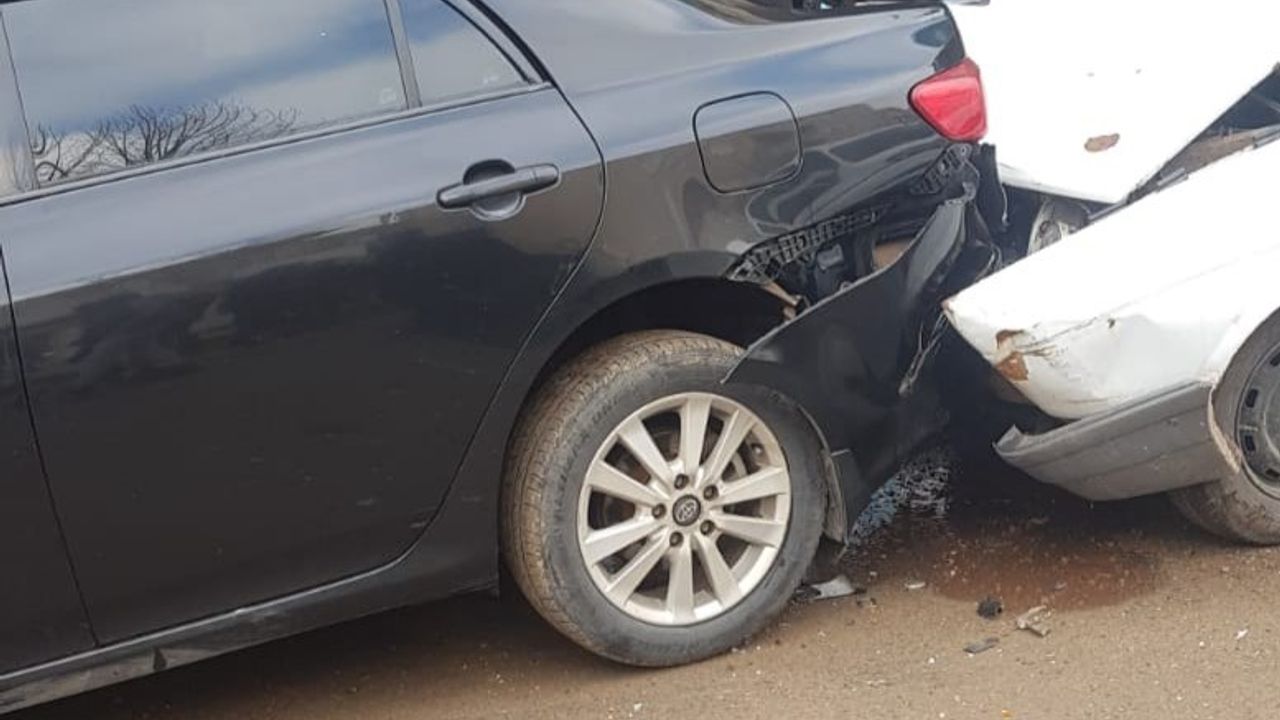 Mardin'de 7 aracın karıştığı zincirleme kazada 1 yaralı