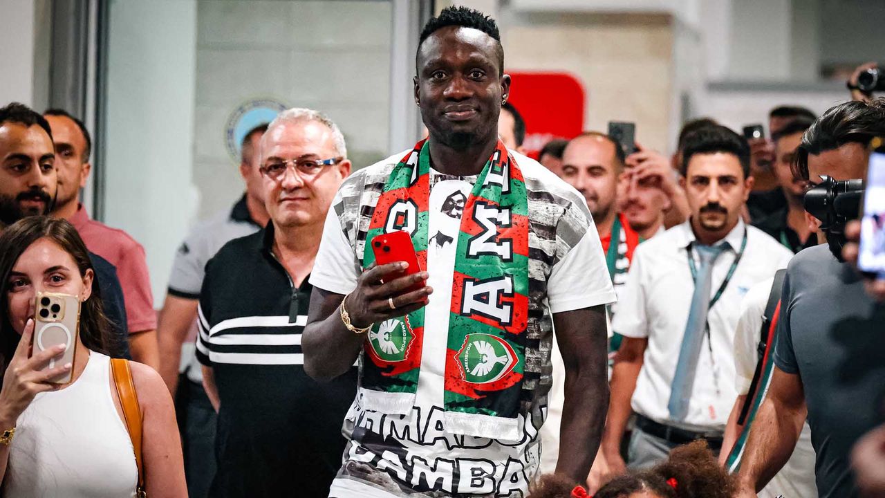 Amedspor Mbaye Diagne'yi 2 yıllığına renklerine bağladı - Diyarbakır Son  Dakika Haberleri