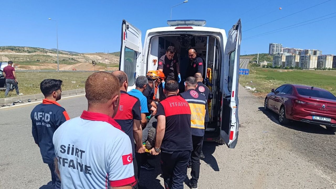 Siirt’teki trafik kazasında 6 kişi yaralandı.