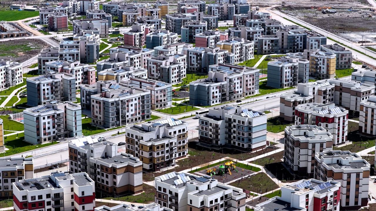 Diyarbakır Oğlaklı'da Dev Dönüşüm: Bakan Kurum Detayları Paylaştı