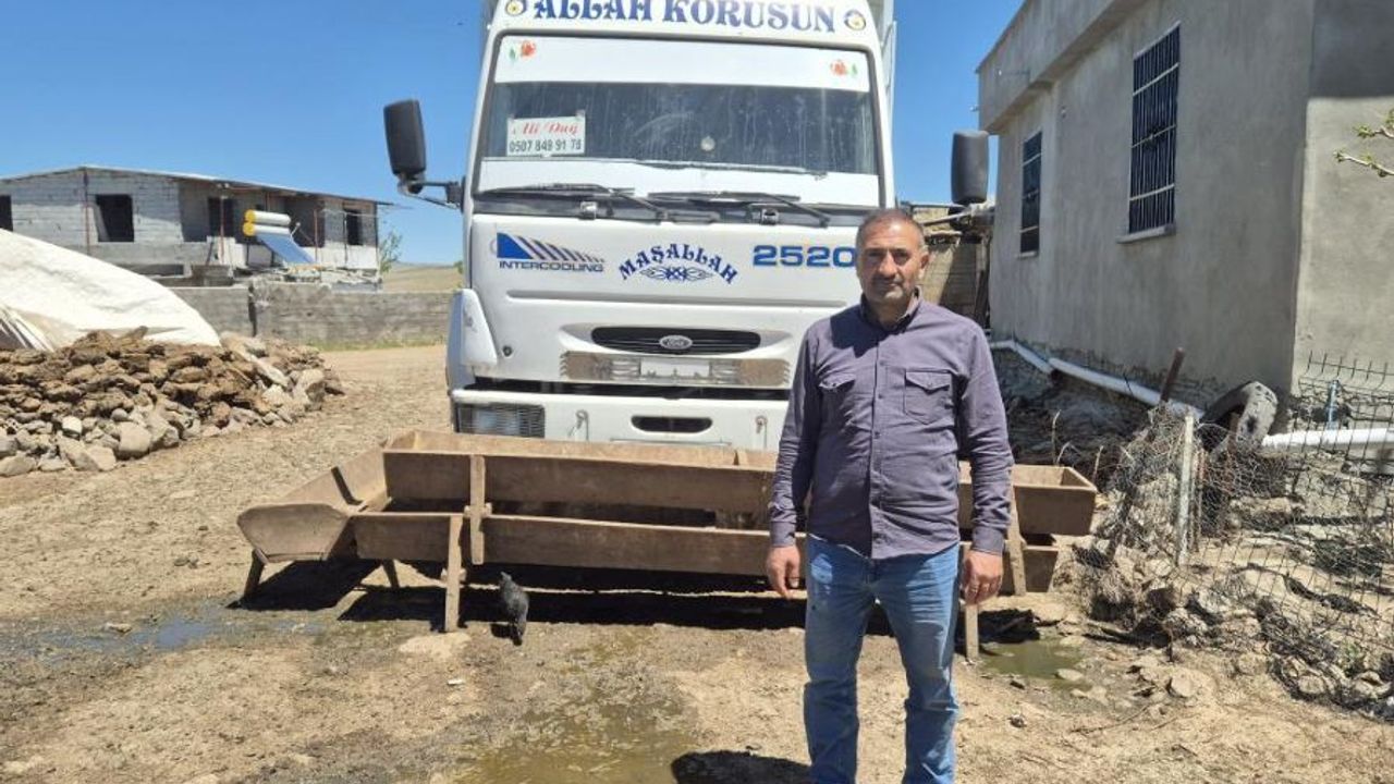 Kumrular Kamyona Yuva Yaptığı İçin 1 Aydır Kontak Kapatıyor